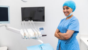 Higienistas dentales: ¿Qué hacen y por qué son clave en tu salud bucal?