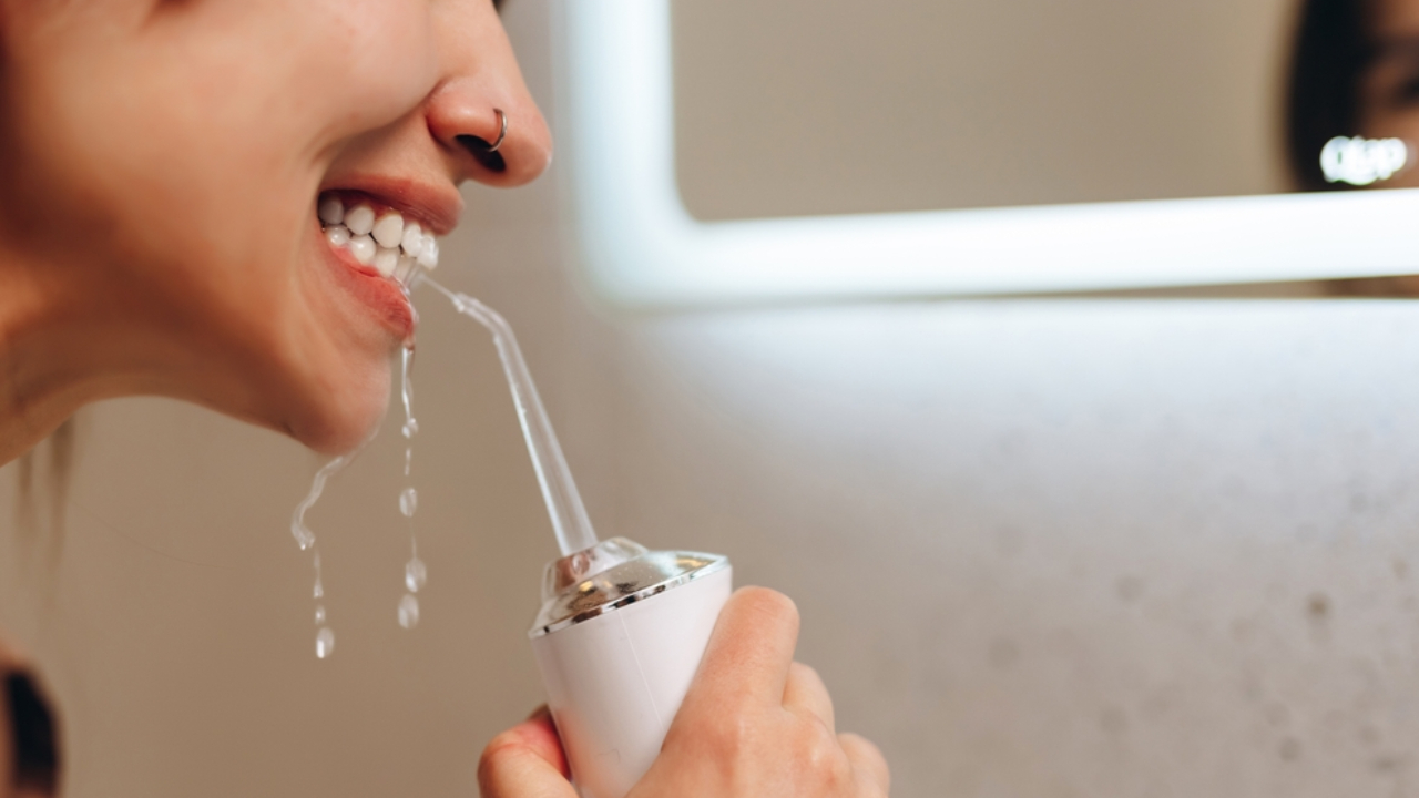 Irrigación dental: cómo ayuda a mantener una buena salud bucal